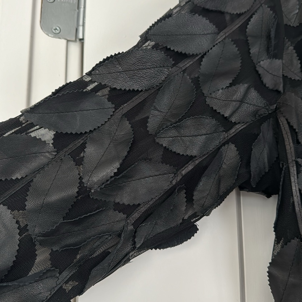 Vera pelle inspired 100% black leather cut leaf on mesh jacket - Picture 2 of 4